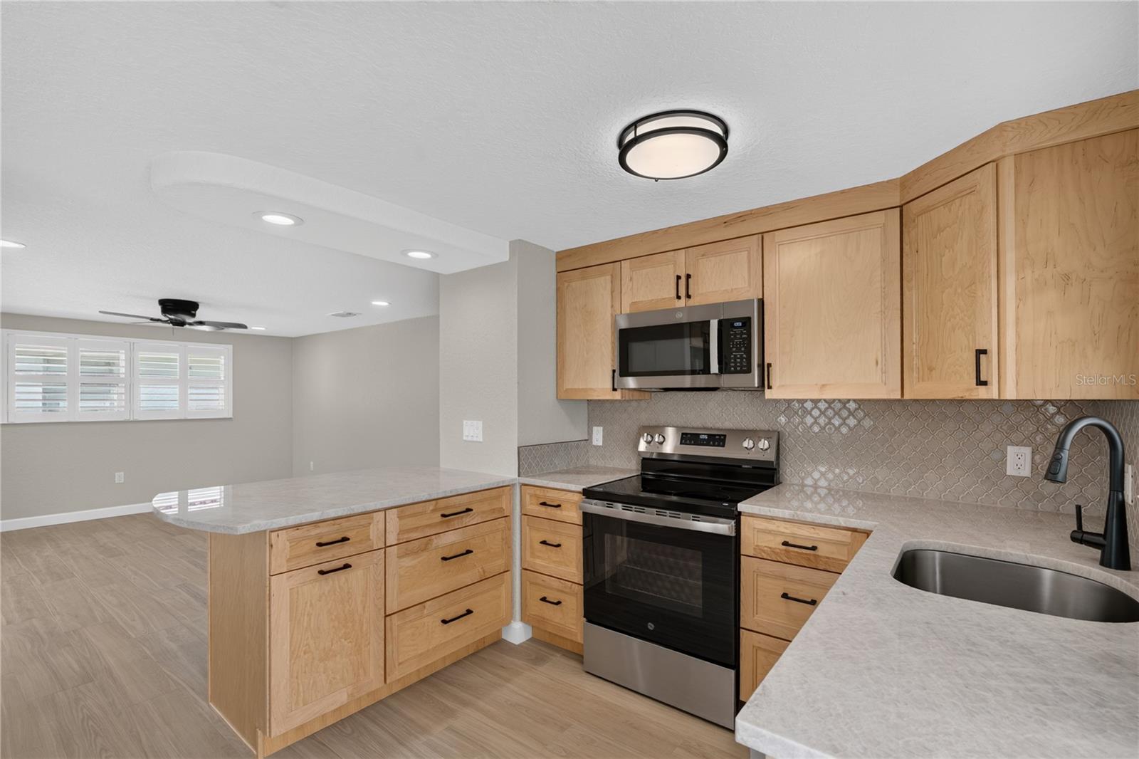 6154 Midnight Pass Rd #villa4c Property Photo 6