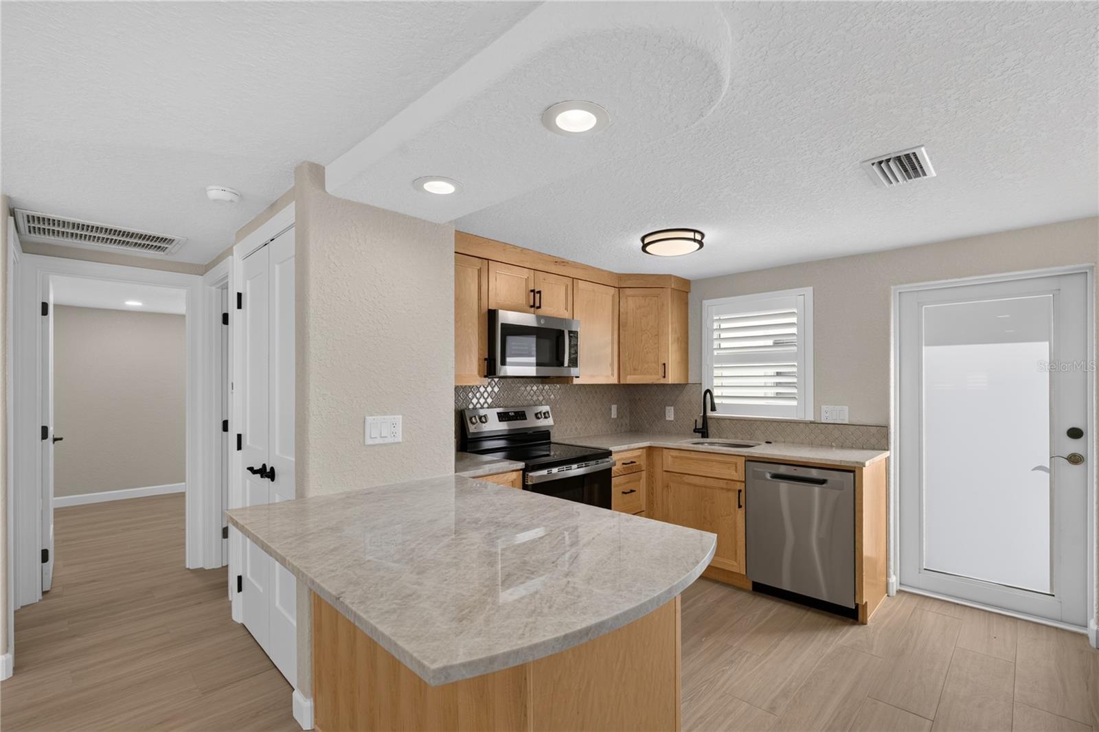 6154 Midnight Pass Rd #villa4c Property Photo 7