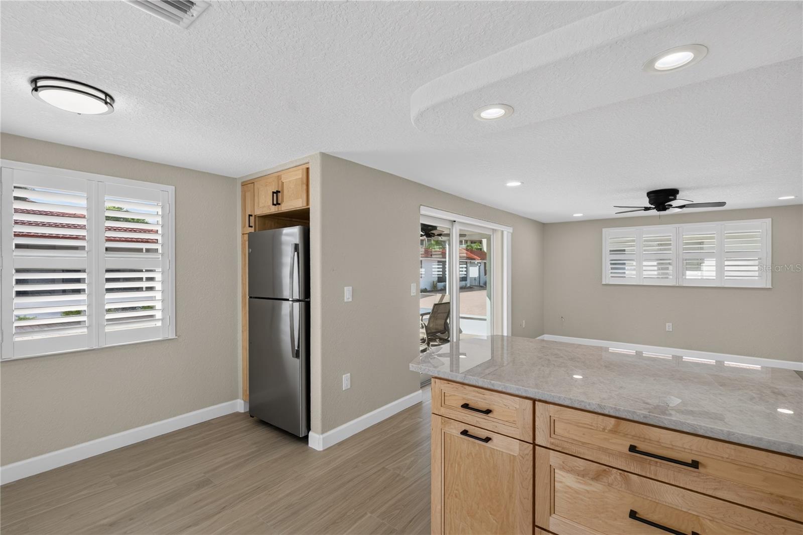 6154 Midnight Pass Rd #villa4c Property Photo 10