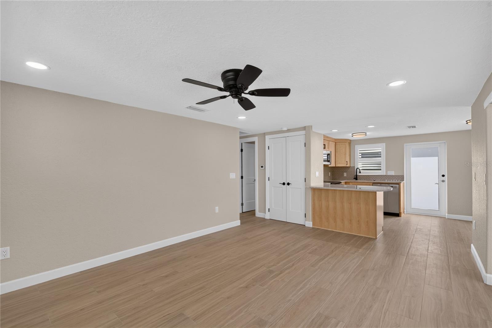 6154 Midnight Pass Rd #villa4c Property Photo 13