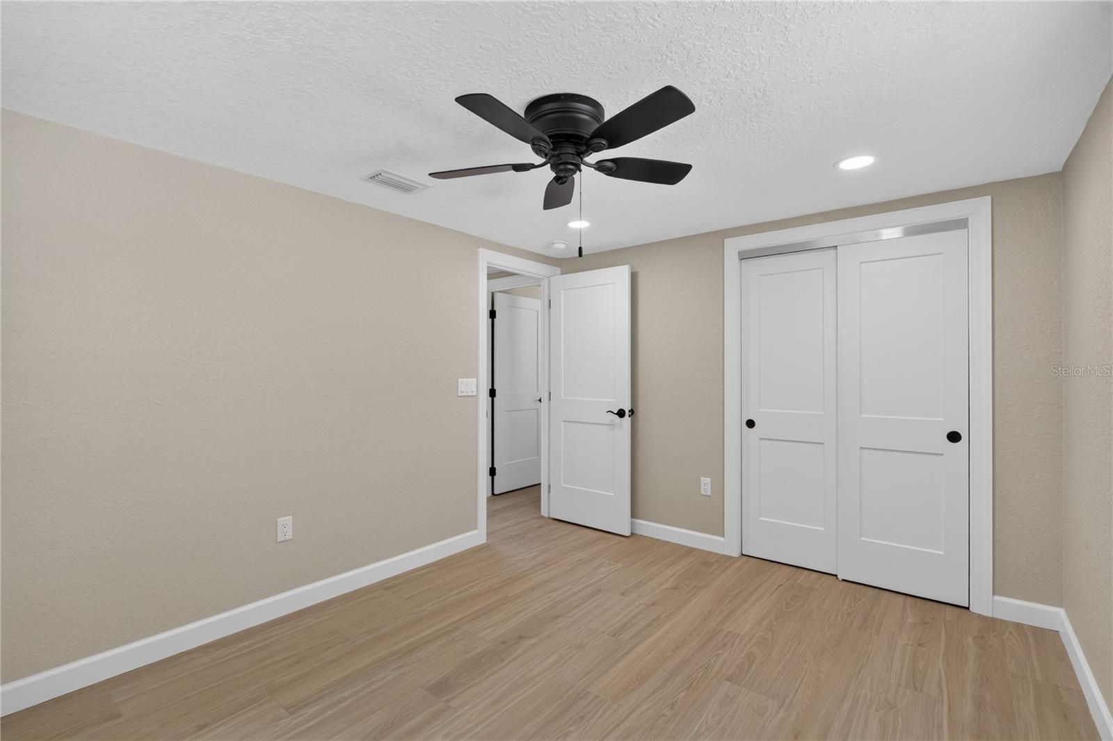 6154 Midnight Pass Rd #villa4c Property Photo 19