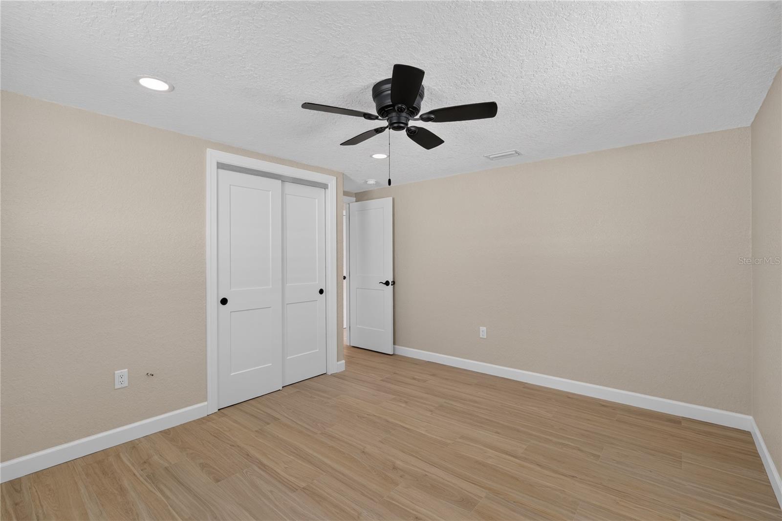 6154 Midnight Pass Rd #villa4c Property Photo 23