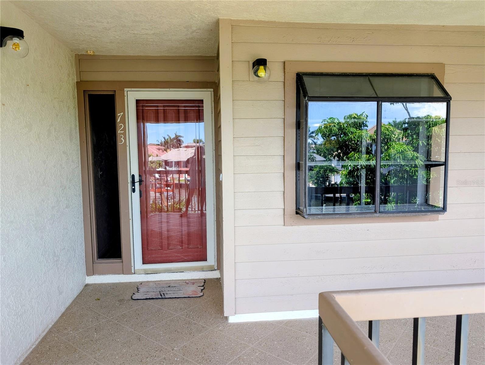 3850 Mariners Walk #723 Property Photo 3