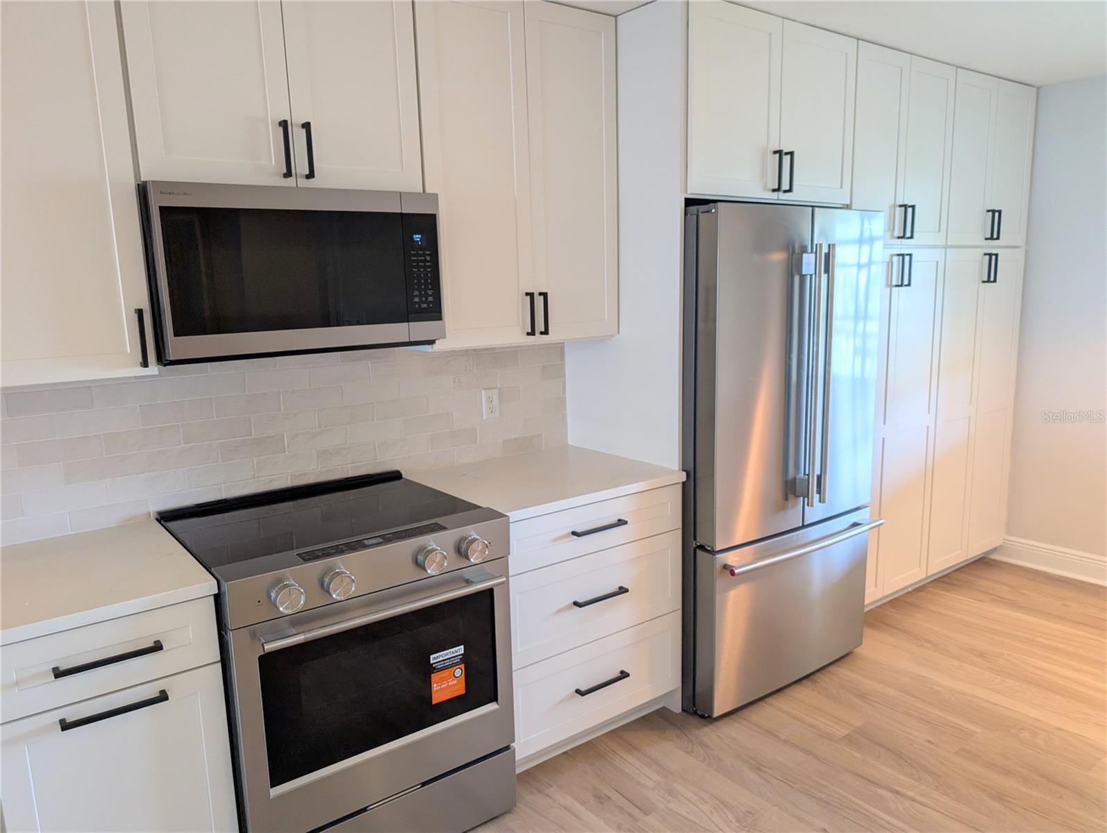 3850 Mariners Walk #723 Property Photo 14
