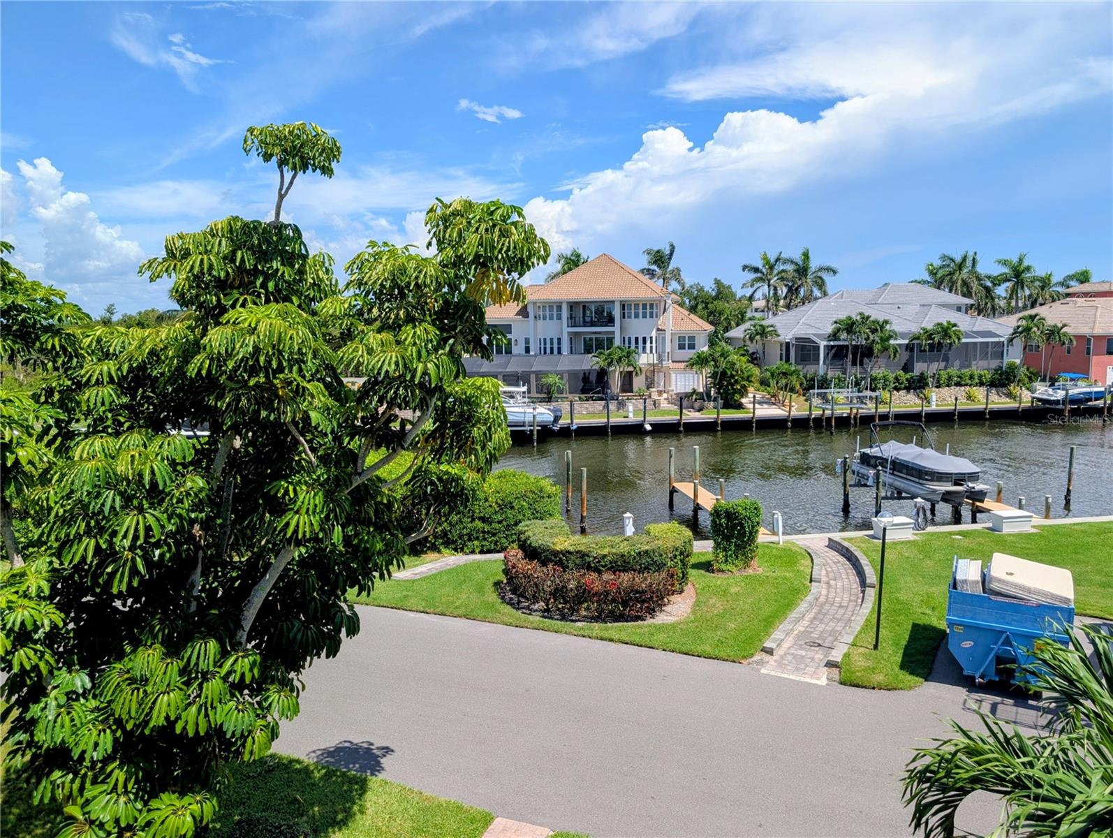 3850 Mariners Walk #723 Property Photo 18