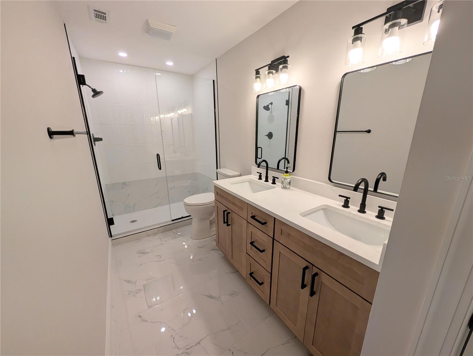 3850 Mariners Walk #723 Property Photo 28