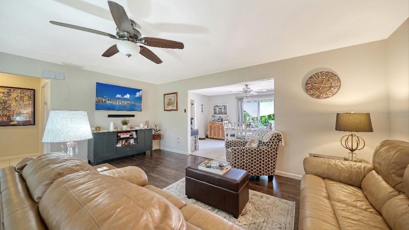 A4703100 Property Photo 6