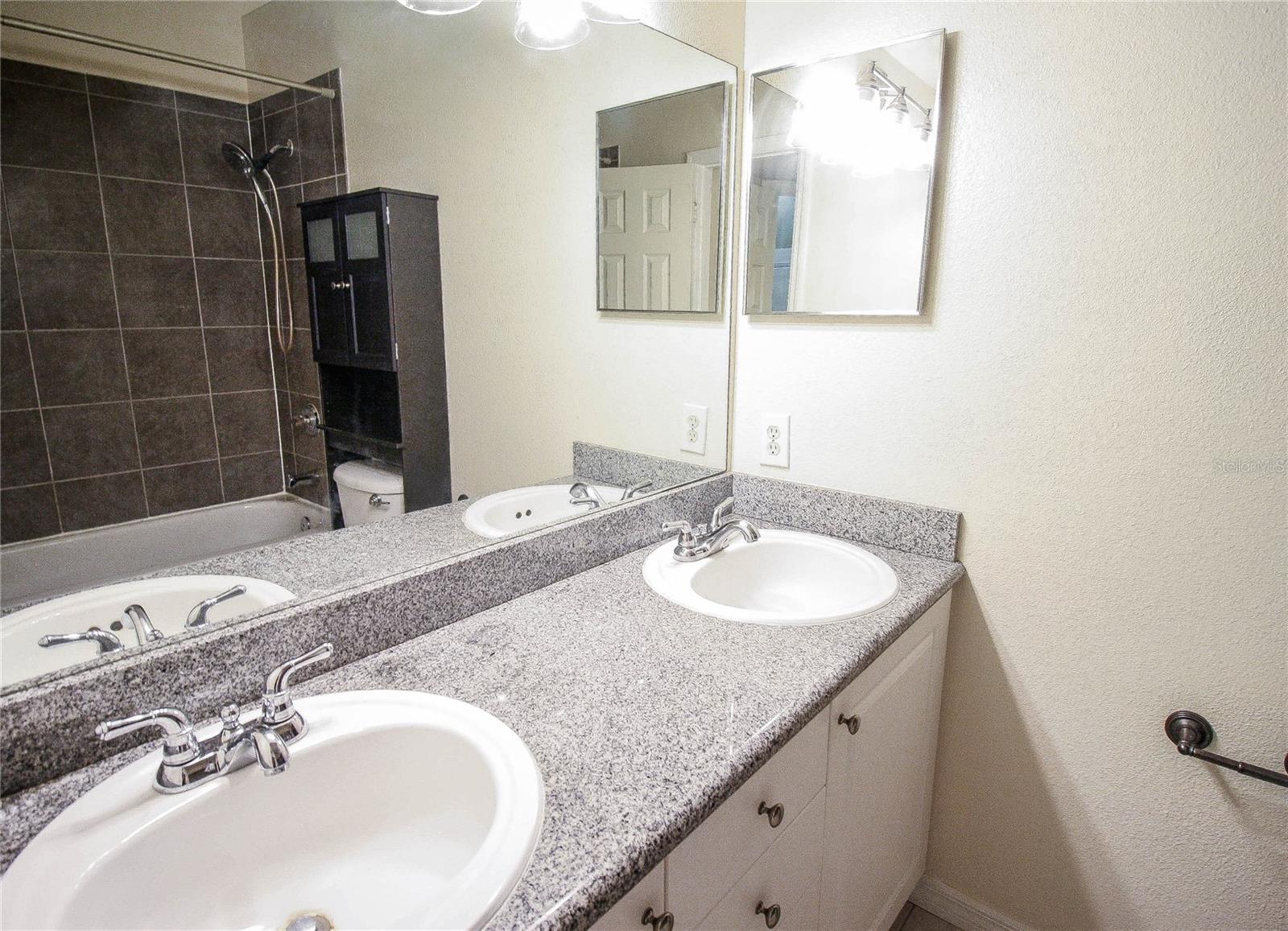 7728 Plantation Cir Property Photo 17