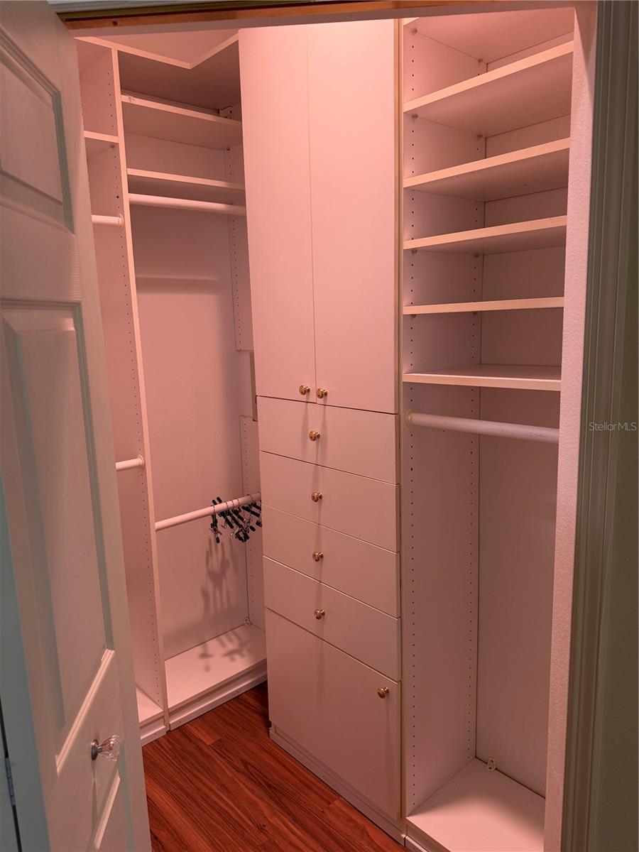 8544 Park Shore Ln Property Photo 24