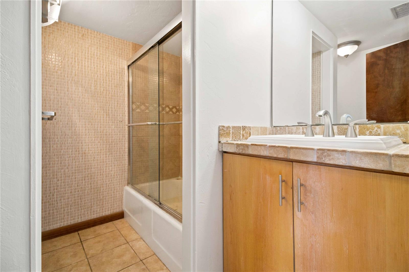6332 Pauline Ave Property Photo 18