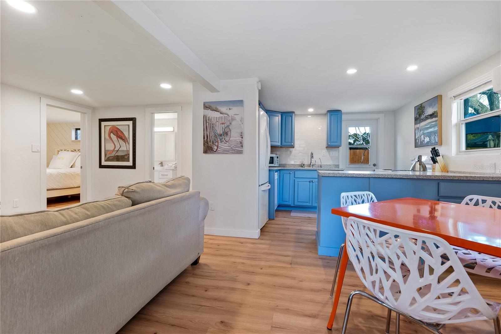 2311 Waldemere St #b Property Photo 2