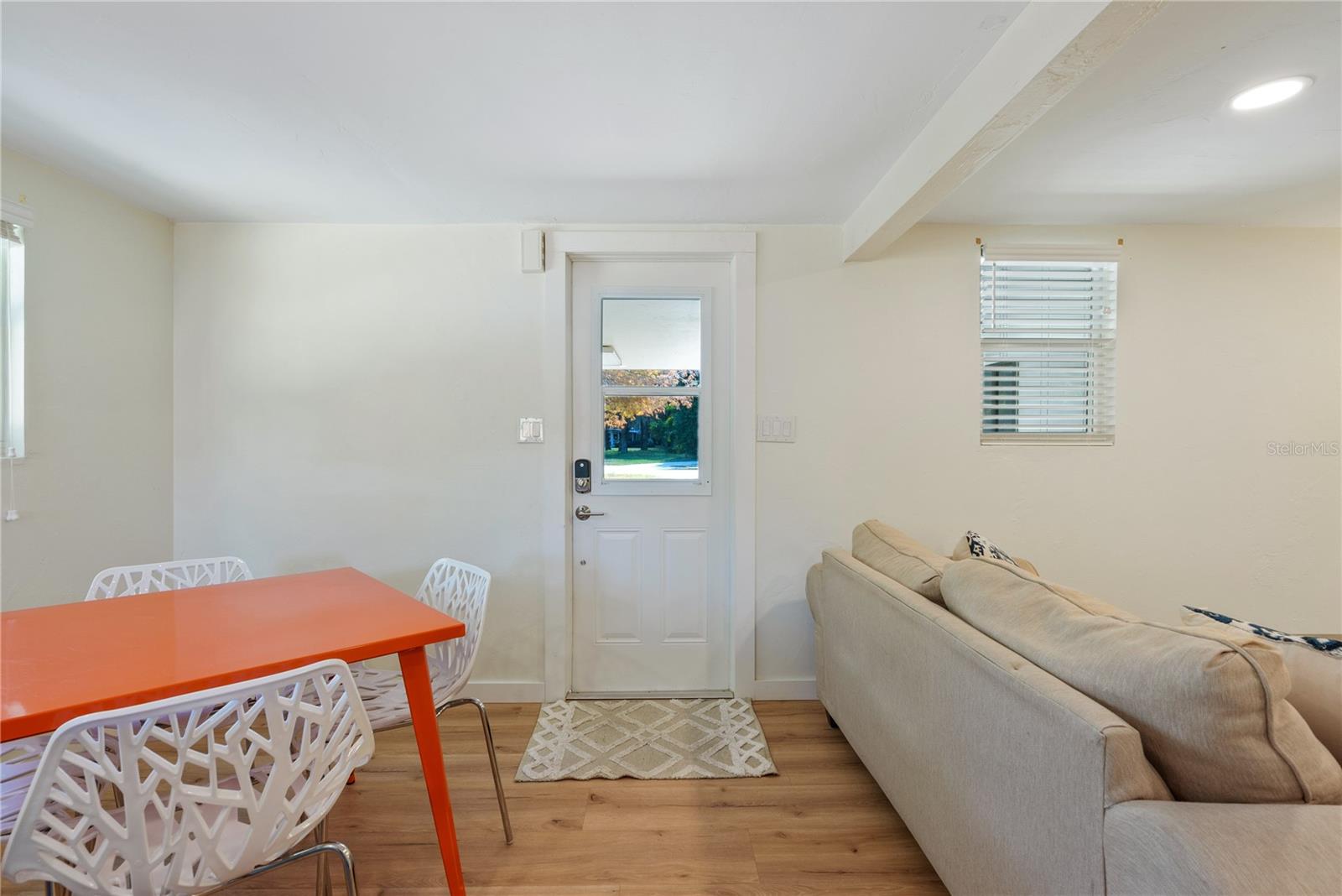 2311 Waldemere St #b Property Photo 15