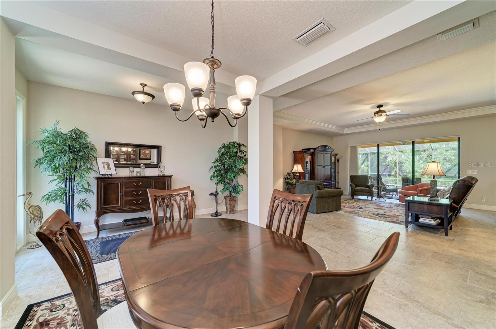517 Chantilly Trl Property Photo 8
