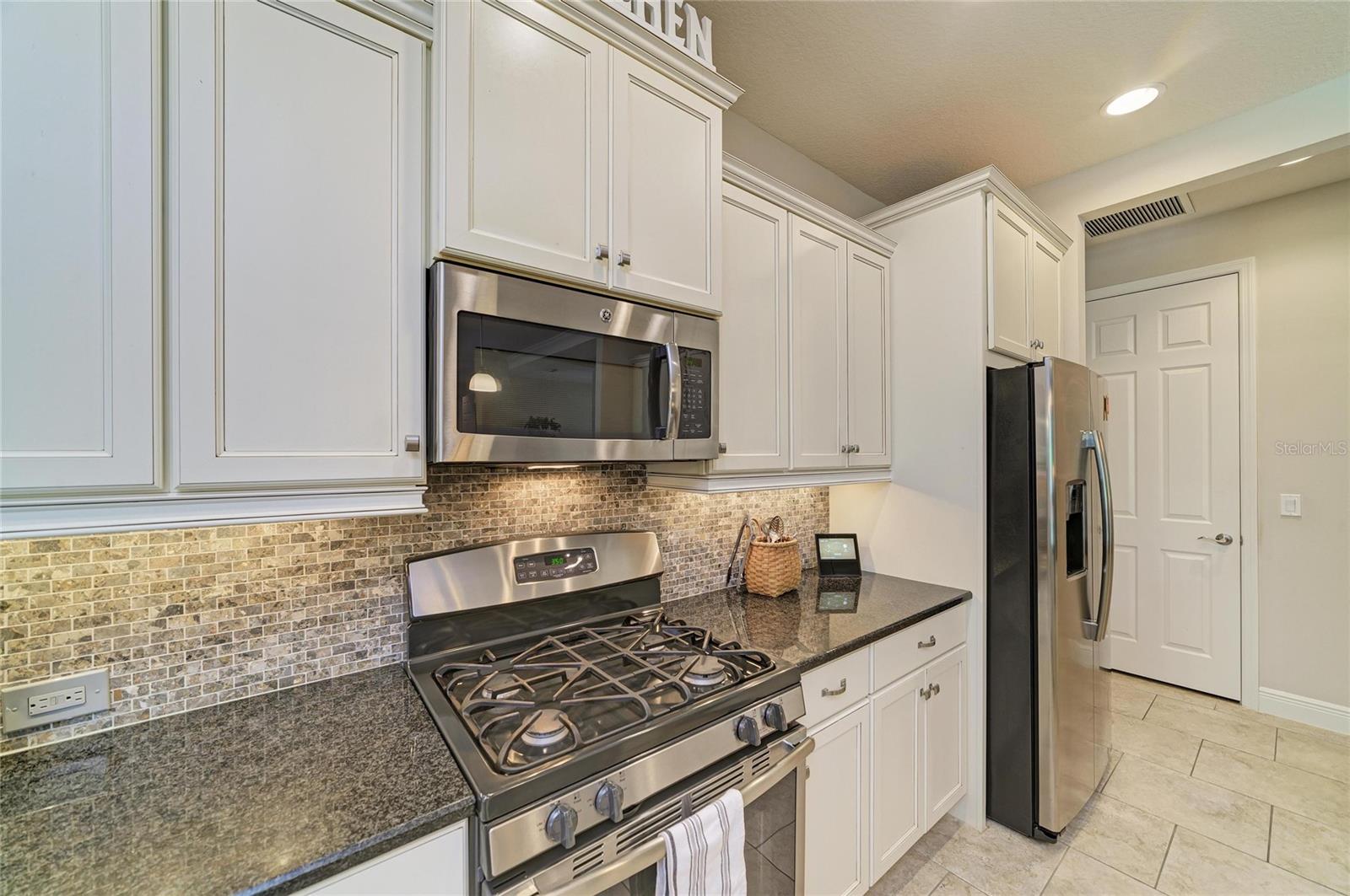 517 Chantilly Trl Property Photo 19