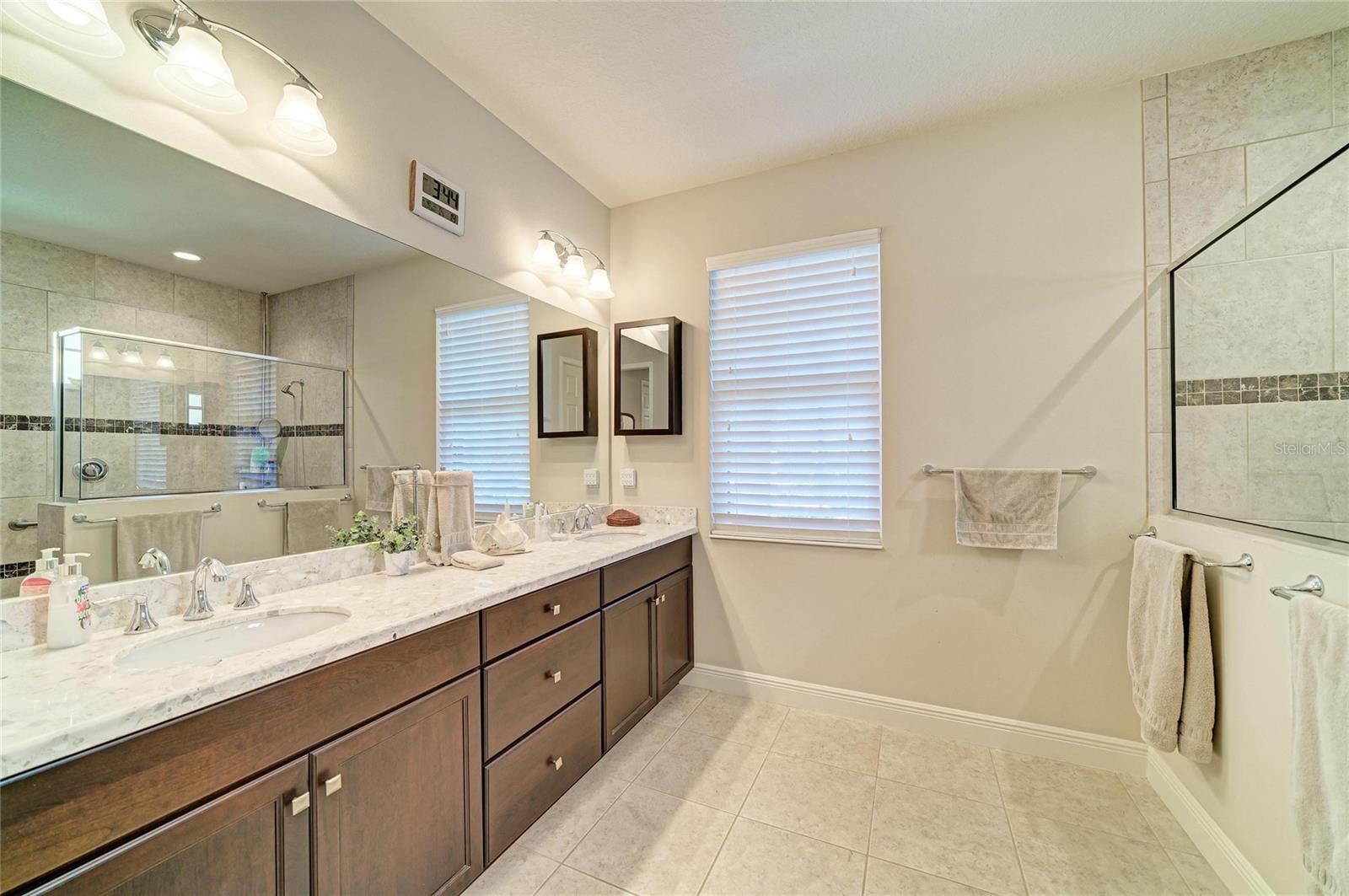 517 Chantilly Trl Property Photo 29