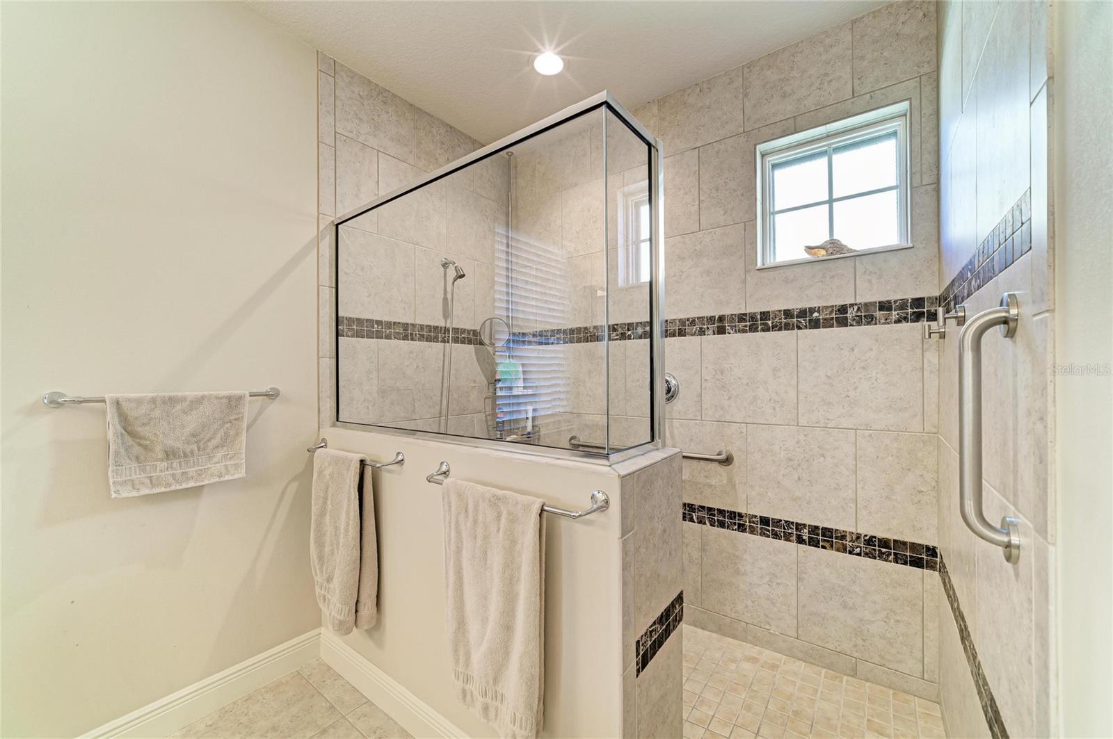517 Chantilly Trl Property Photo 30