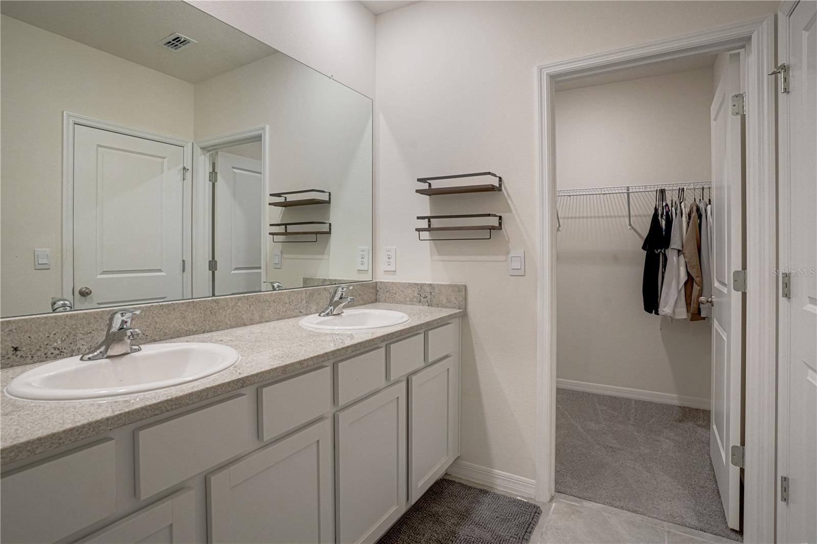 17579 Crescent Moon Loop Property Photo 21