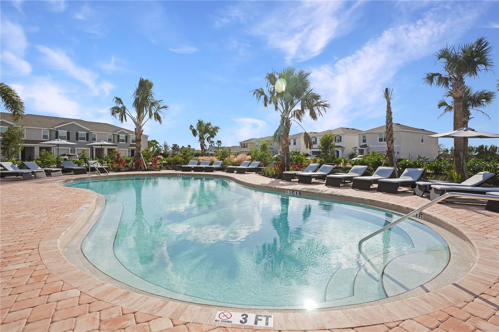 17579 Crescent Moon Loop Property Photo 44