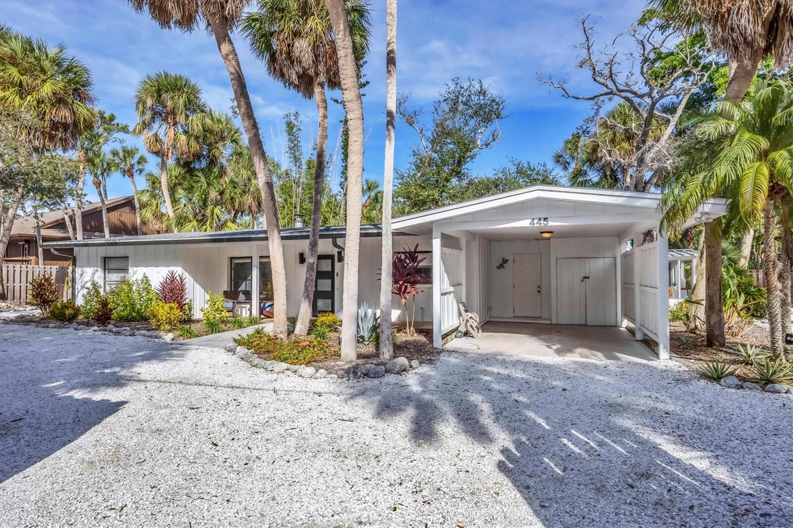 445 Reid St Property Photo 4