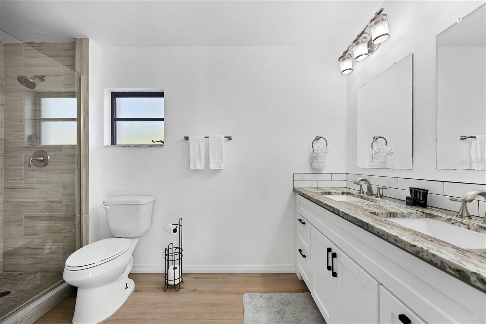445 Reid St Property Photo 36