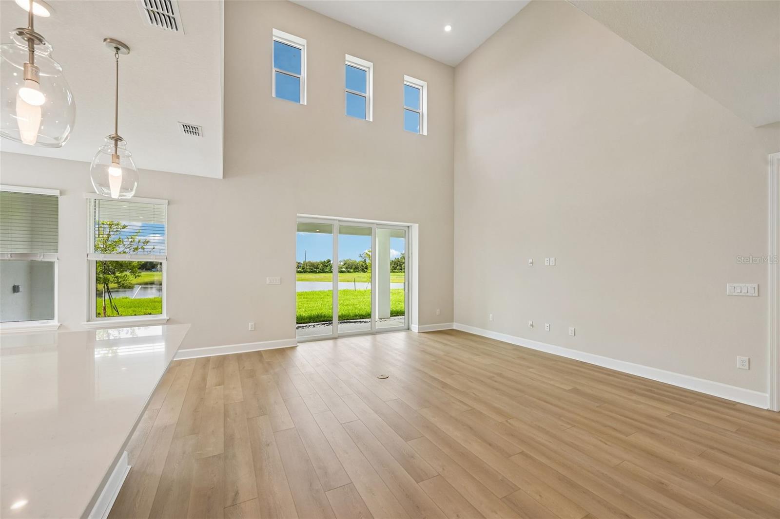 7057 Foxboro Way Property Photo 10