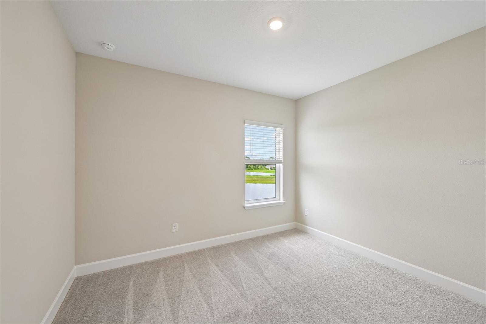 7057 Foxboro Way Property Photo 29