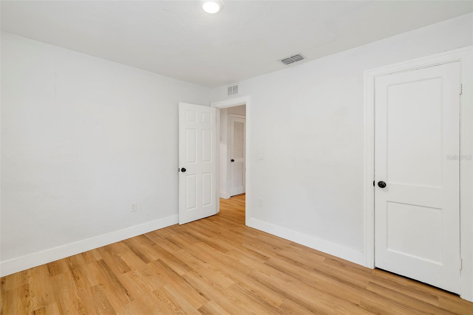 1636 Prescott St S Property Photo 27