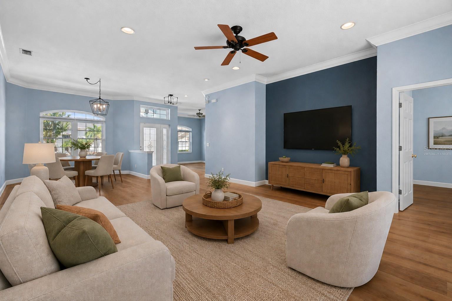 11409 Durham St Property Photo 4