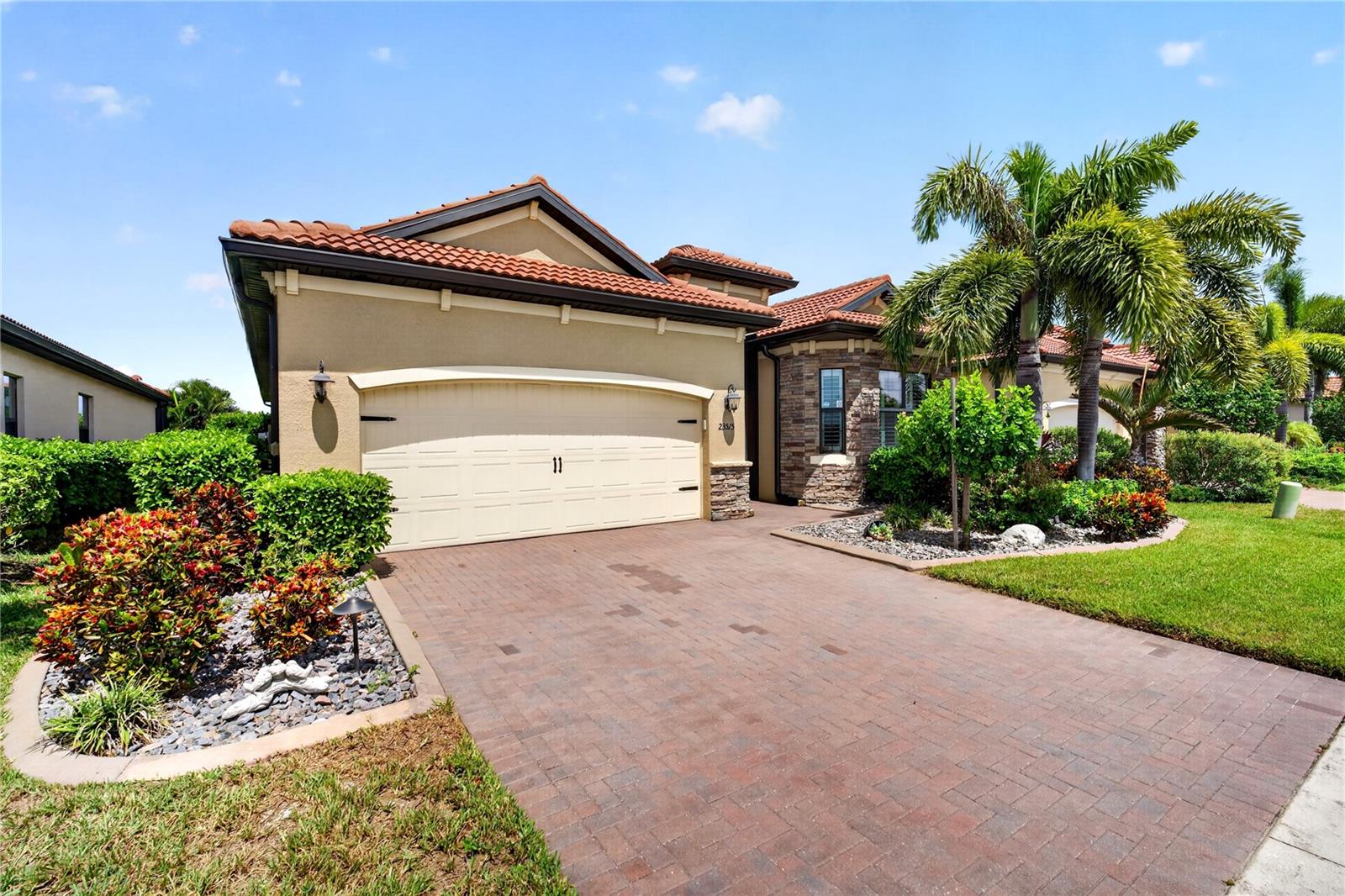23515 Waverly Cir Property Photo 49