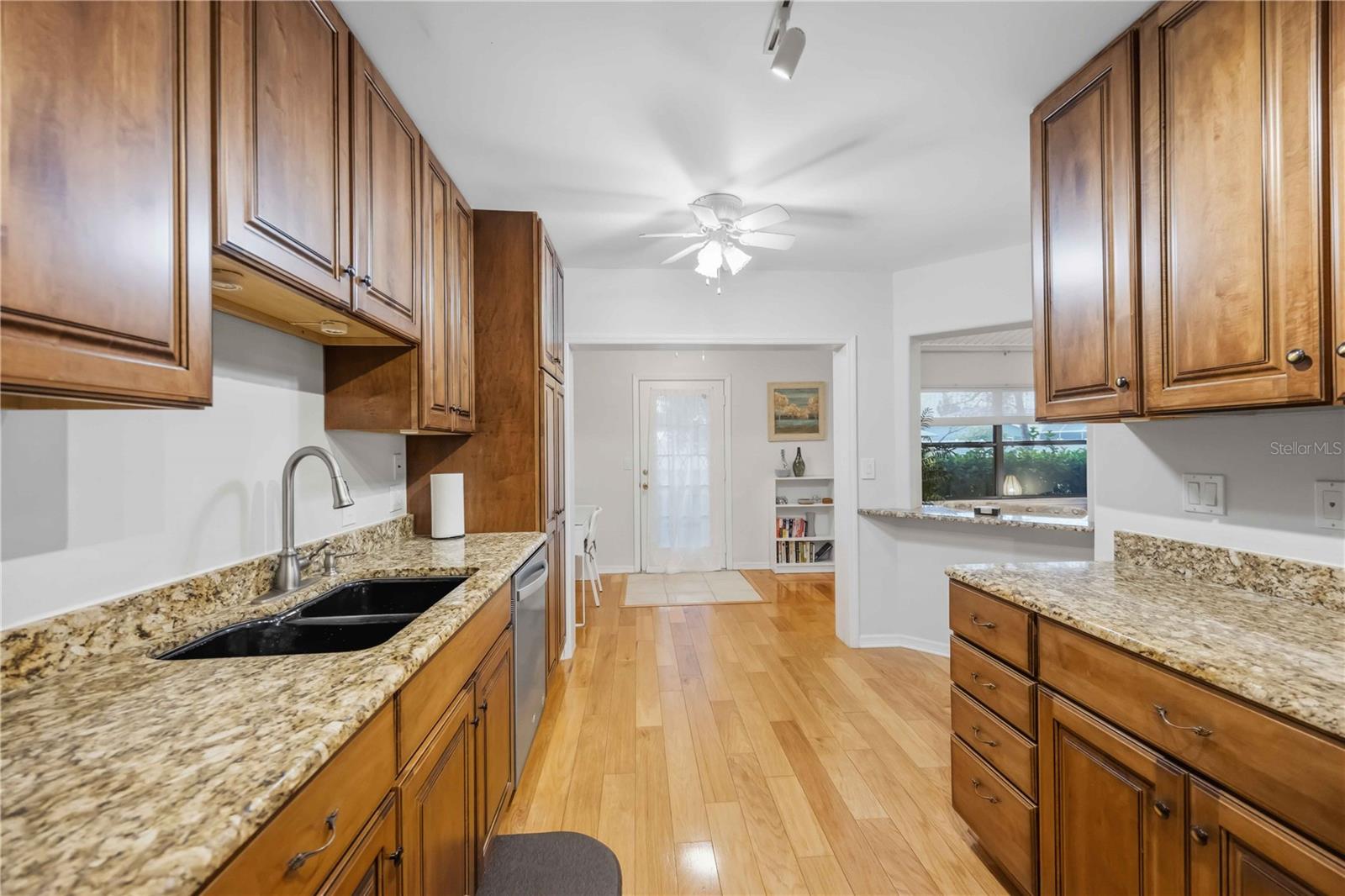 231 Southampton Ln #277 Property Photo 10