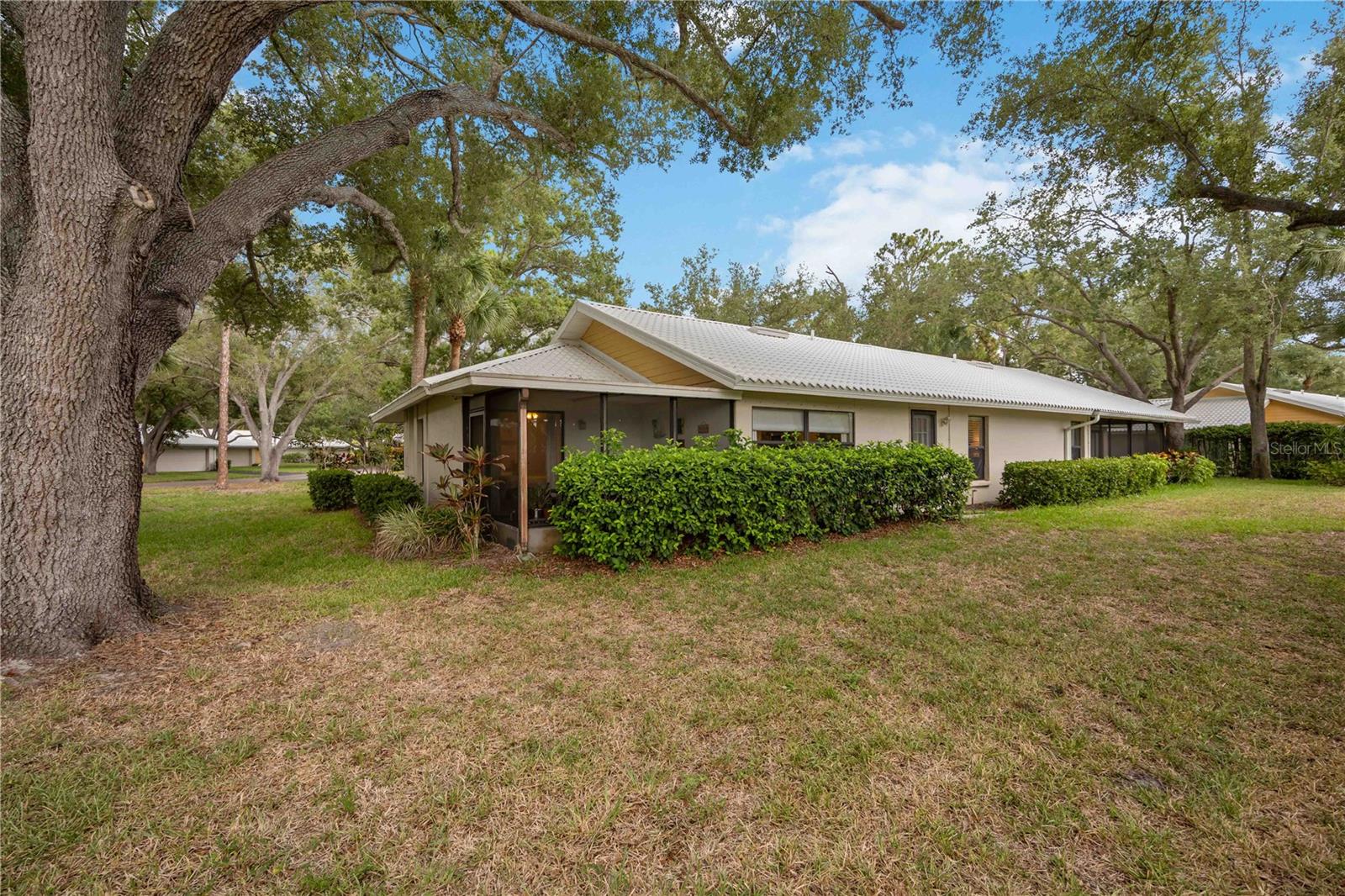 231 Southampton Ln #277 Property Photo 32