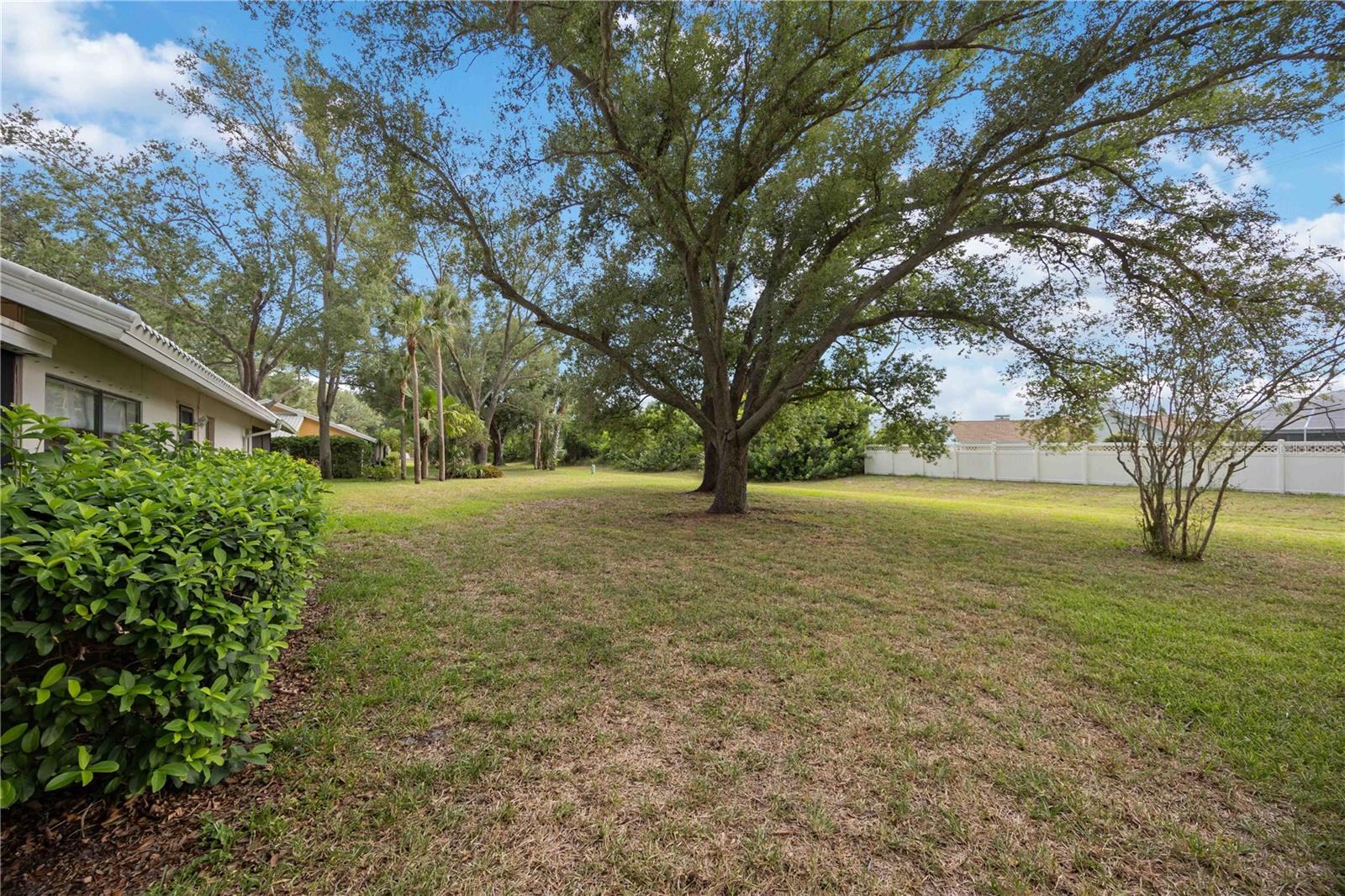 231 Southampton Ln #277 Property Photo 35