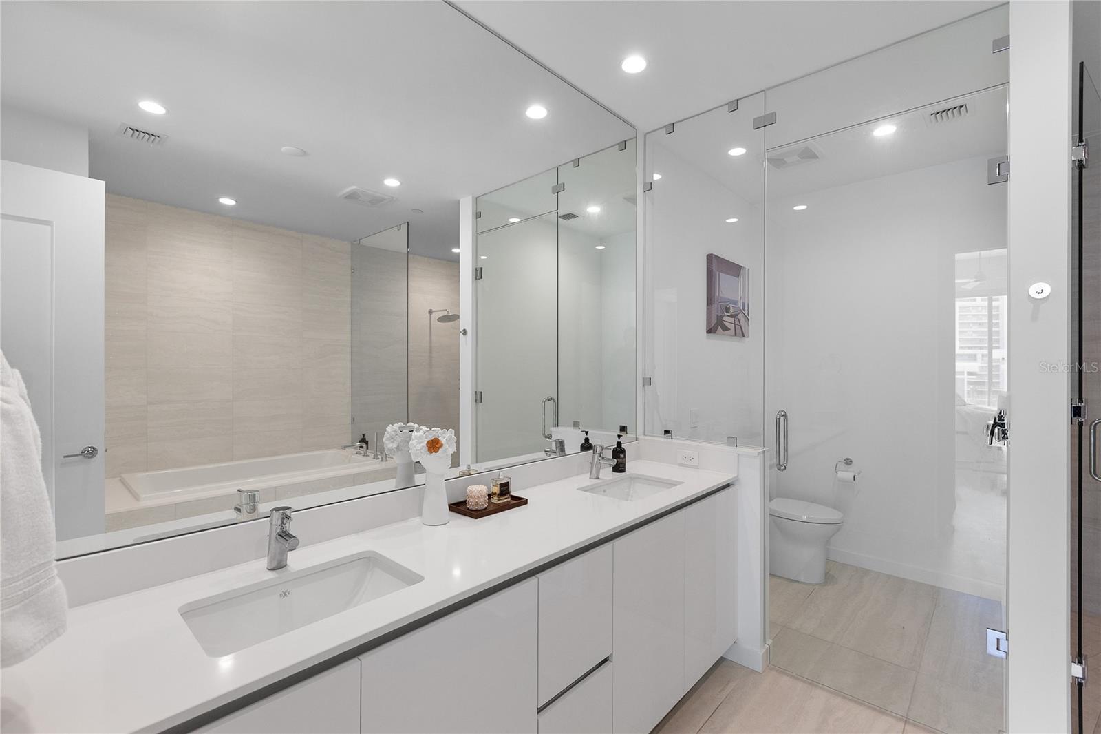301 Quay Commons #509 Property Photo 17