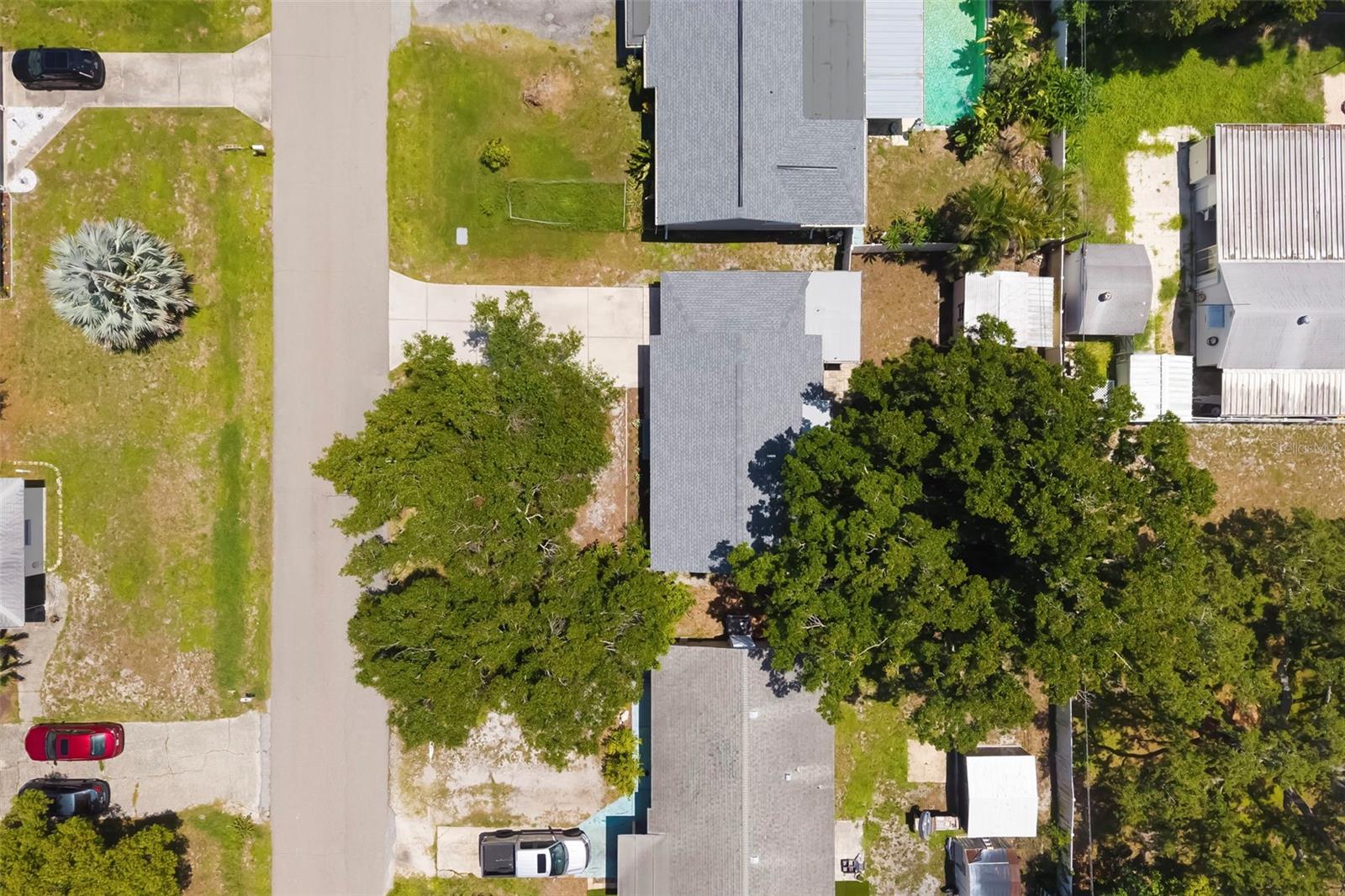 2702 Grand Cayman St Property Photo 9