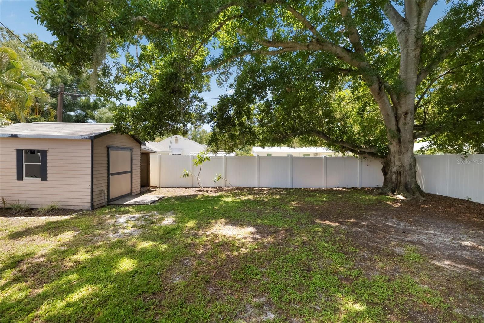 2702 Grand Cayman St Property Photo 35