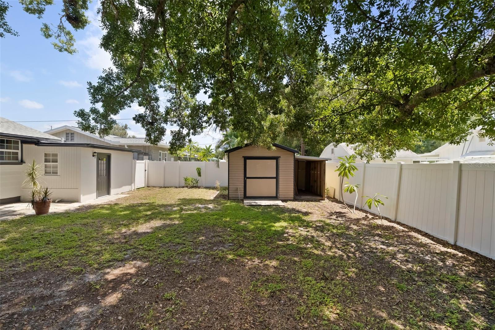 2702 Grand Cayman St Property Photo 36