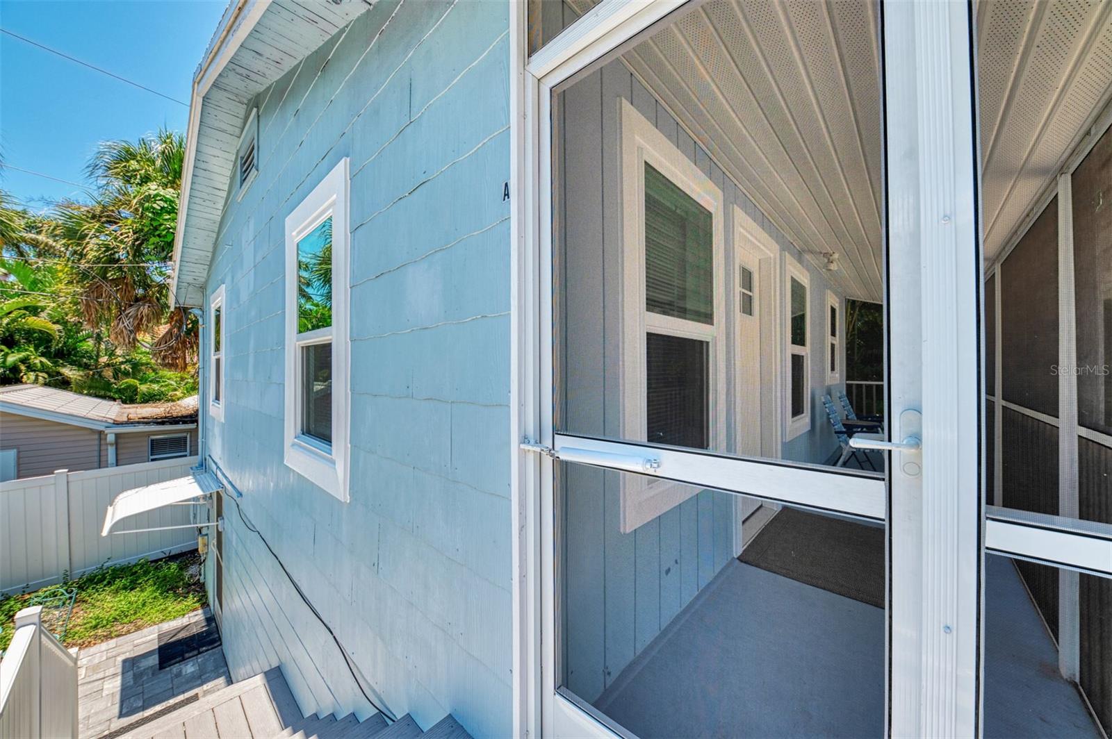 1858 Boyce #a Property Photo 4