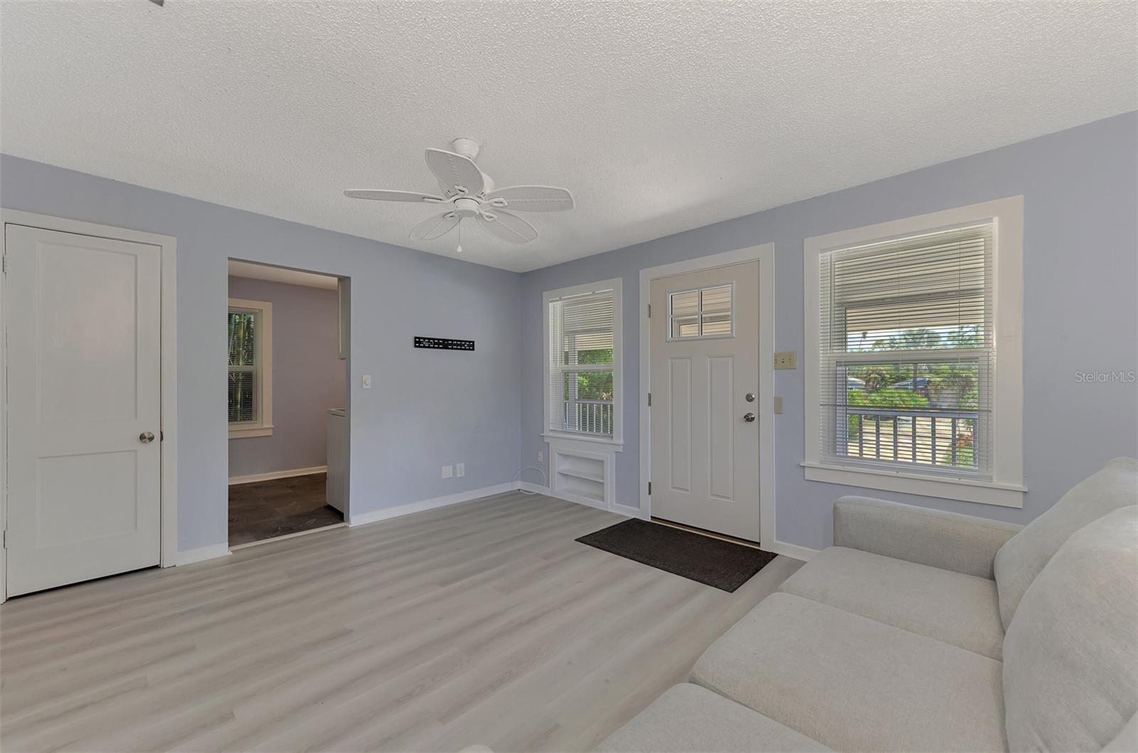 1858 Boyce #a Property Photo 11