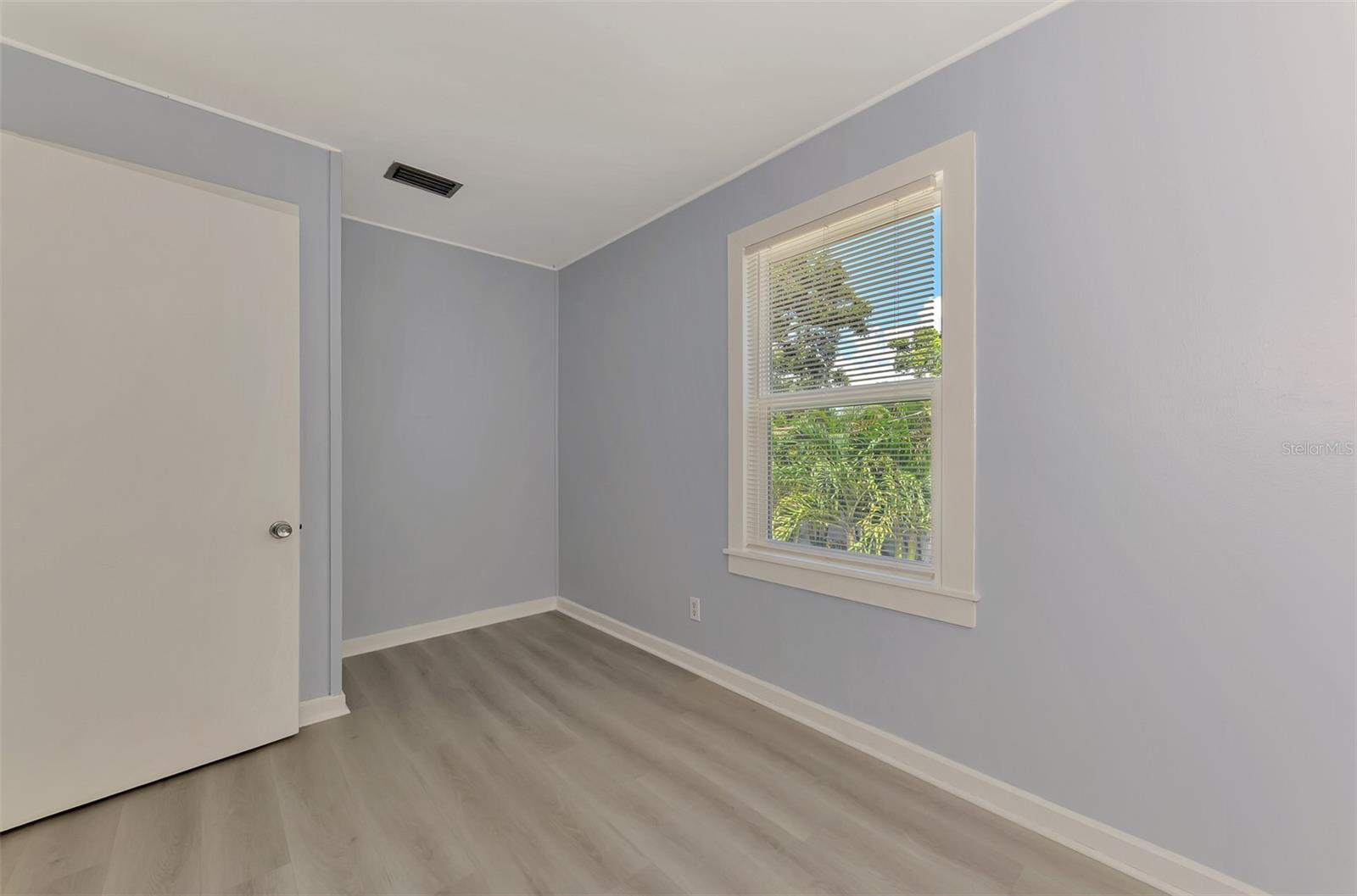 1858 Boyce #a Property Photo 19