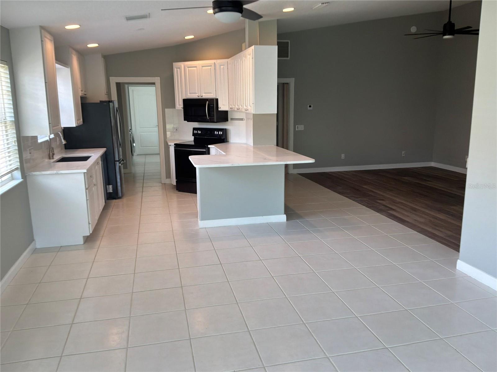 5796 Ivrea Dr Property Photo 6