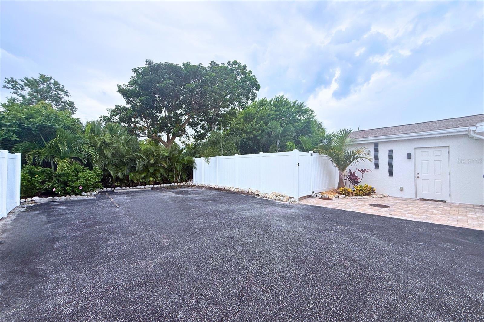 1670 Stickney Point Rd Property Photo 14