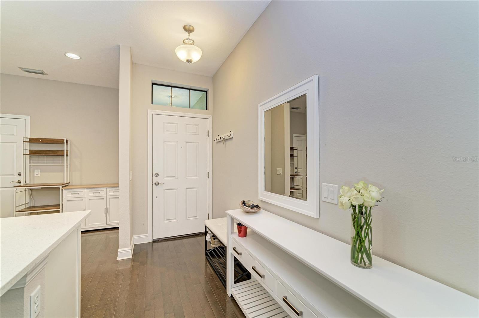 4991 Oarsman Ct Property Photo 4
