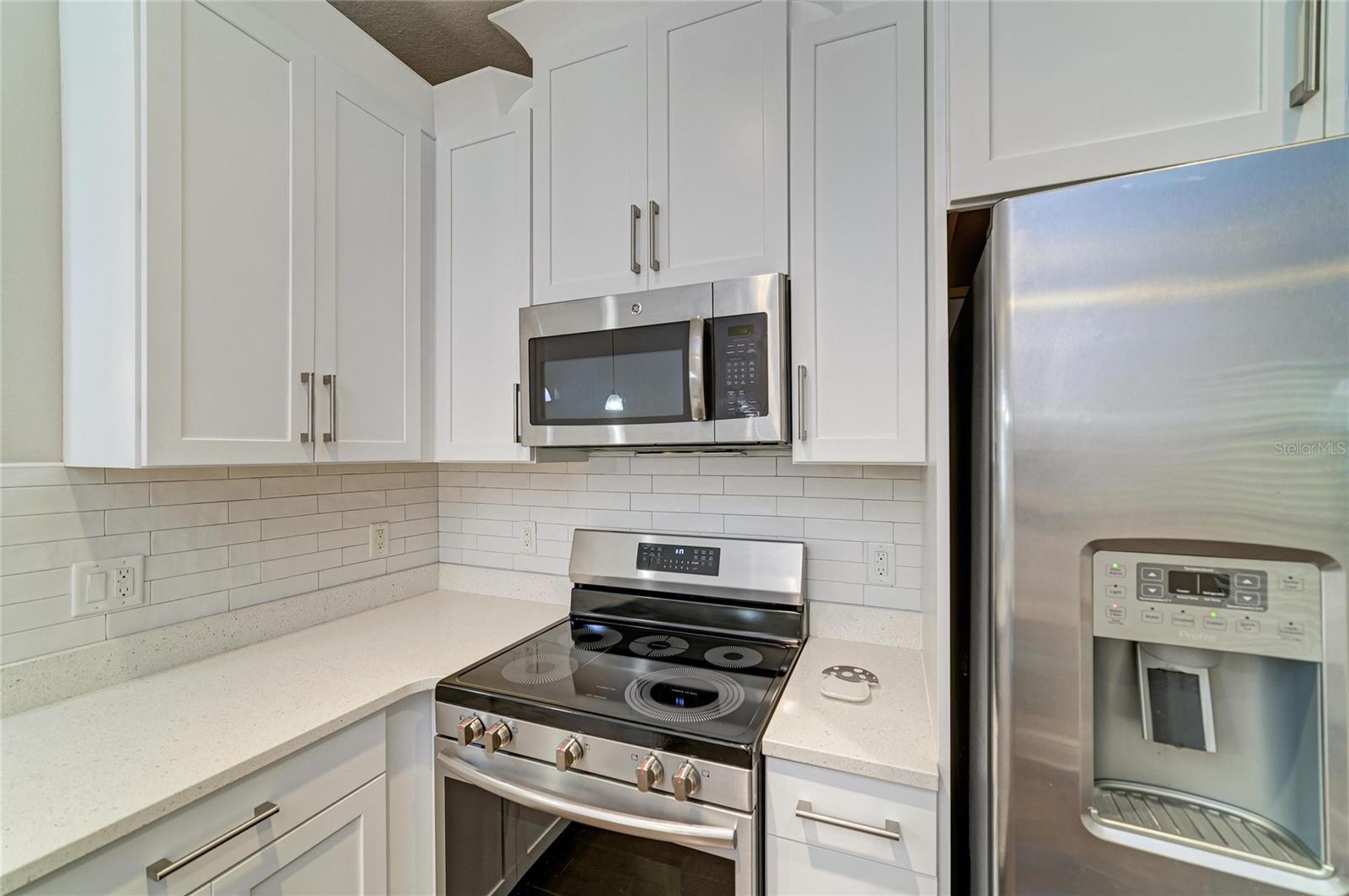 4991 Oarsman Ct Property Photo 6