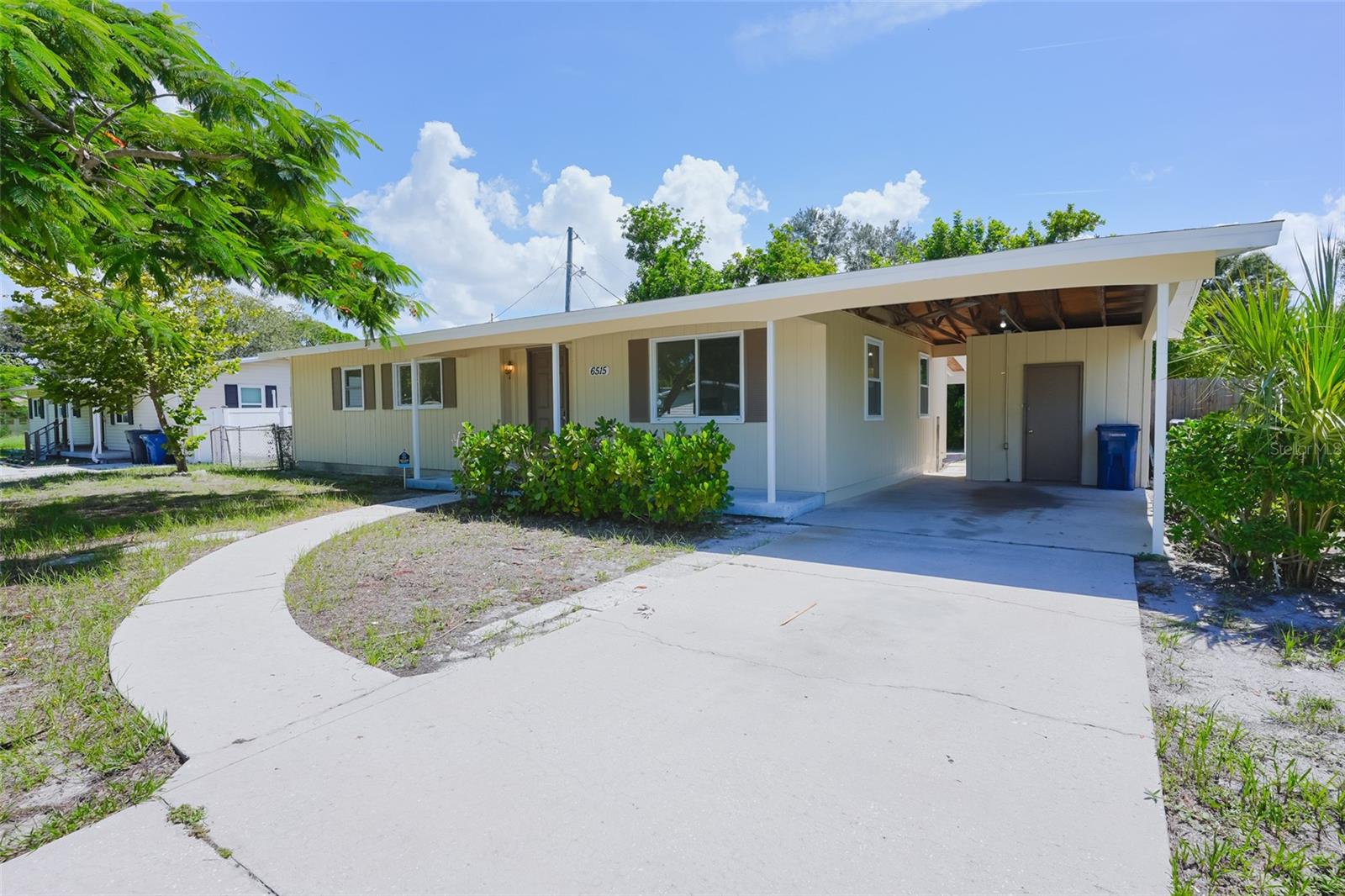 6515 3rd Street Ct W Property Photo 11