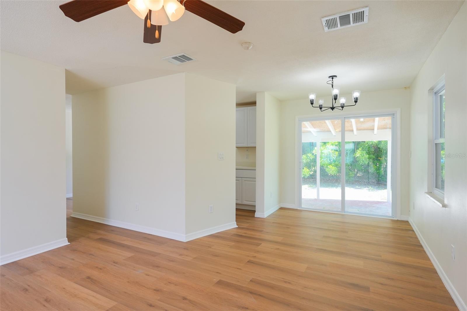 6515 3rd Street Ct W Property Photo 25