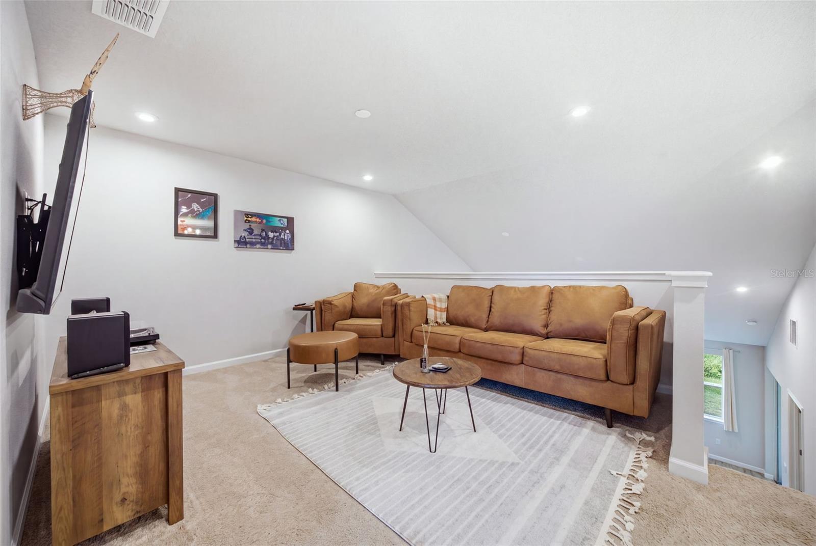 5636 Silverbridge Trl Property Photo 32