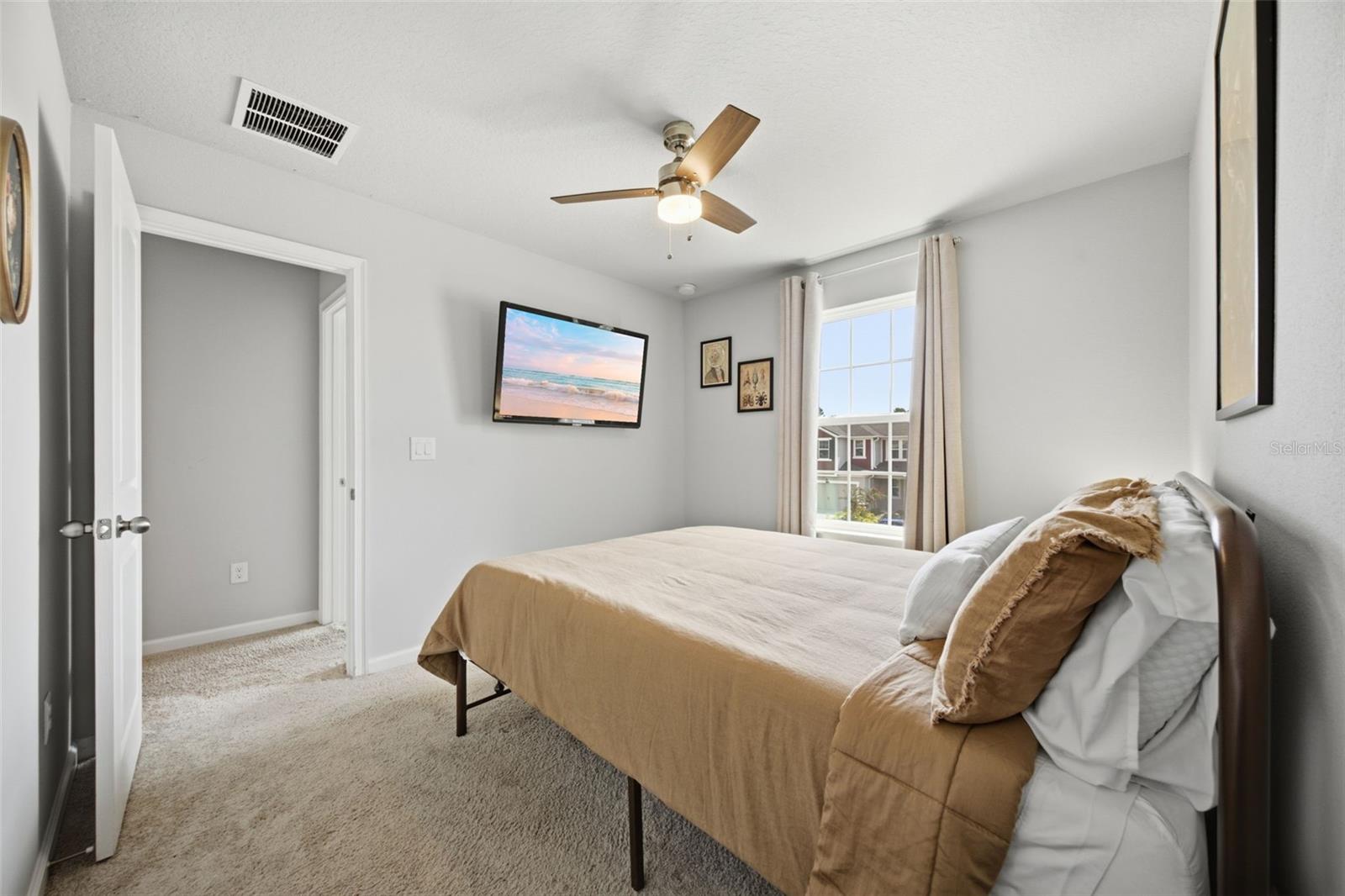5636 Silverbridge Trl Property Photo 36