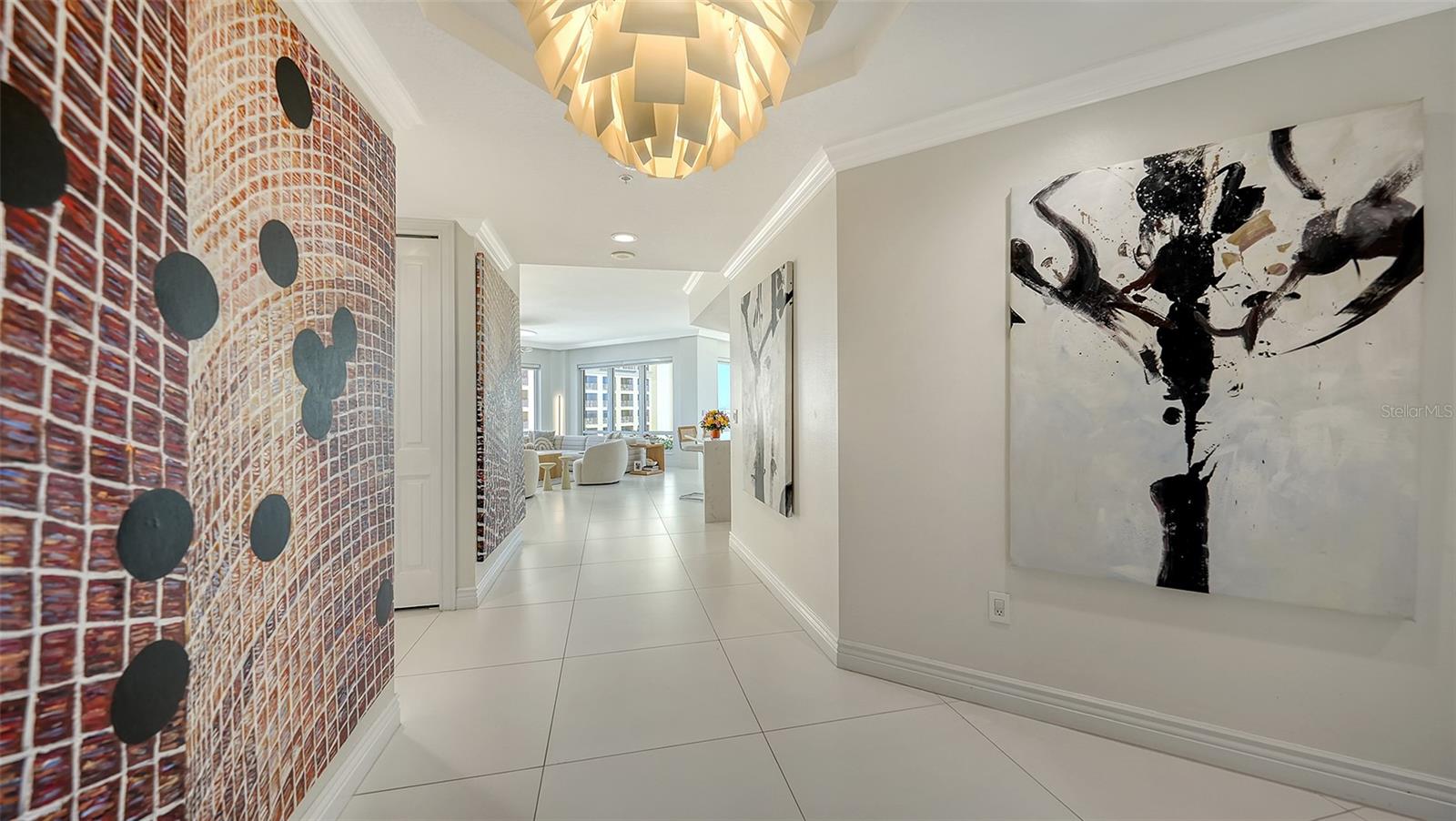 35 Watergate Dr #806 Property Photo 6