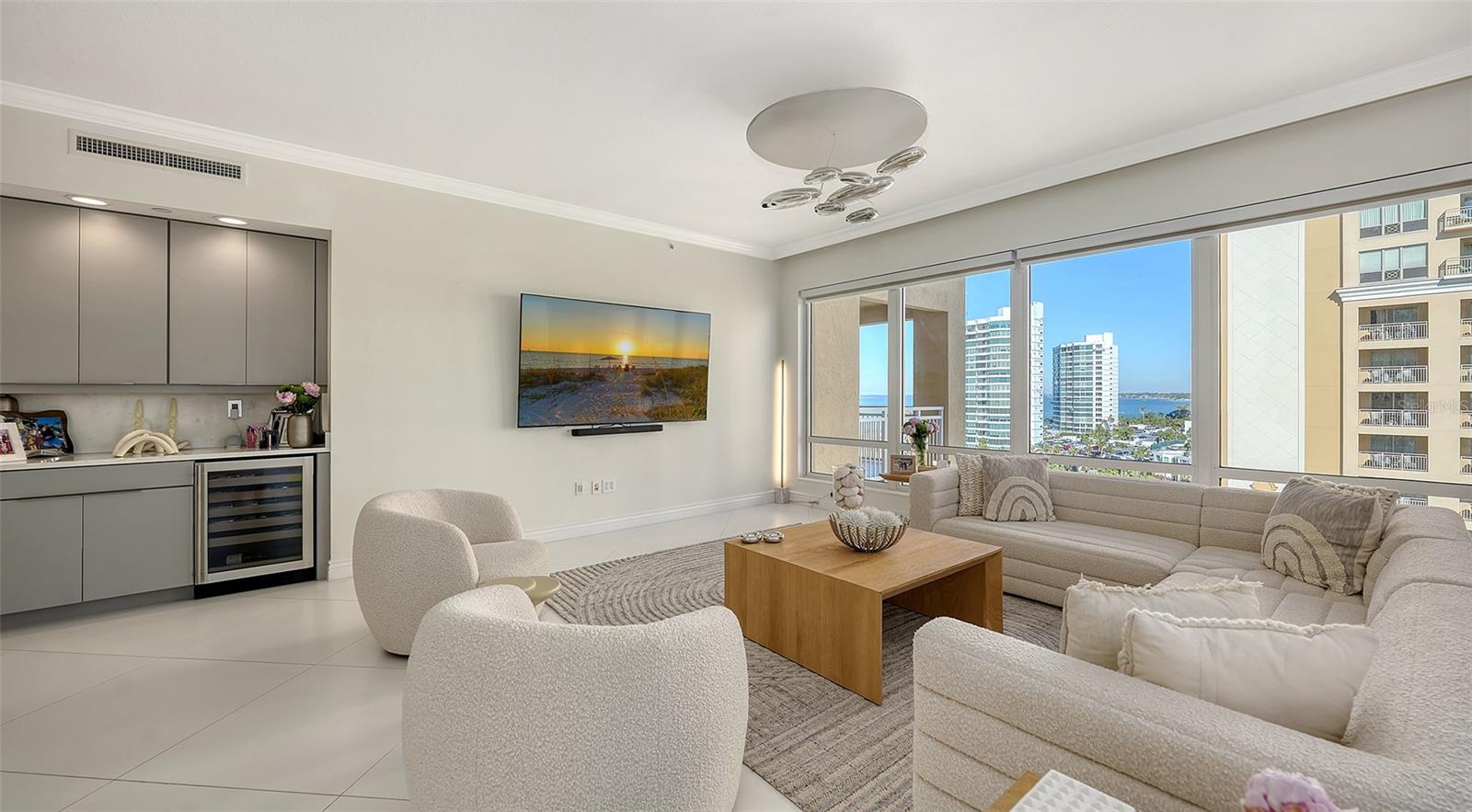 35 Watergate Dr #806 Property Photo 10