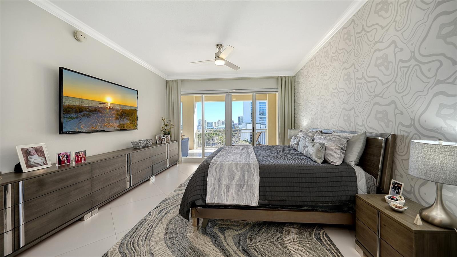 35 Watergate Dr #806 Property Photo 40